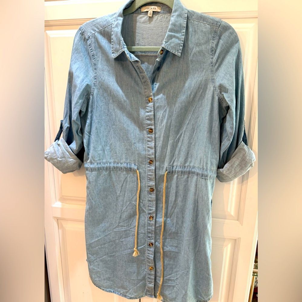 Papaya Light Wash Blue Button Front Shirt Dress 
Size L